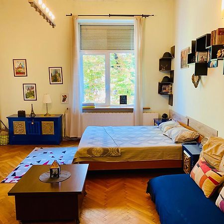 Central 2 Bedrooms Apartment Braşov Eksteriør billede